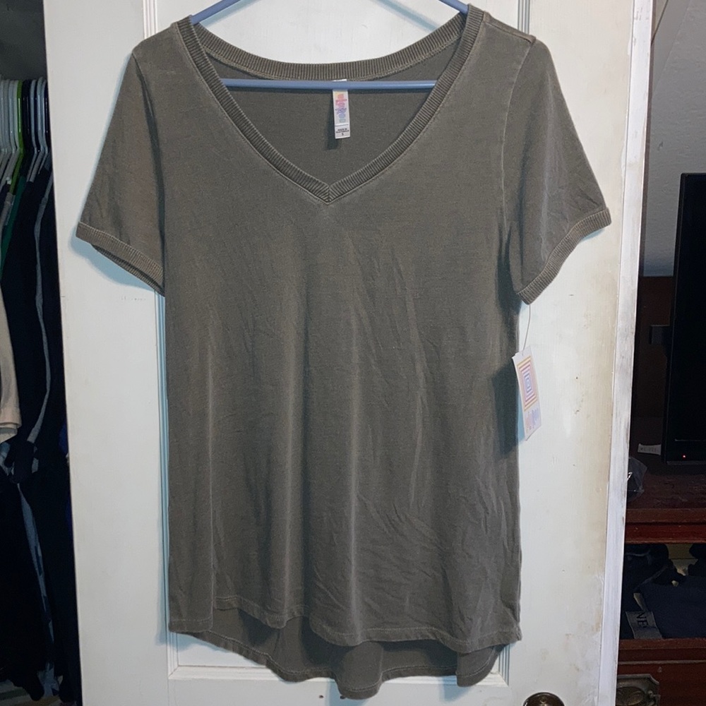 NWT LuLaRoe S Christy T Ribbed Hi Low V-Neck